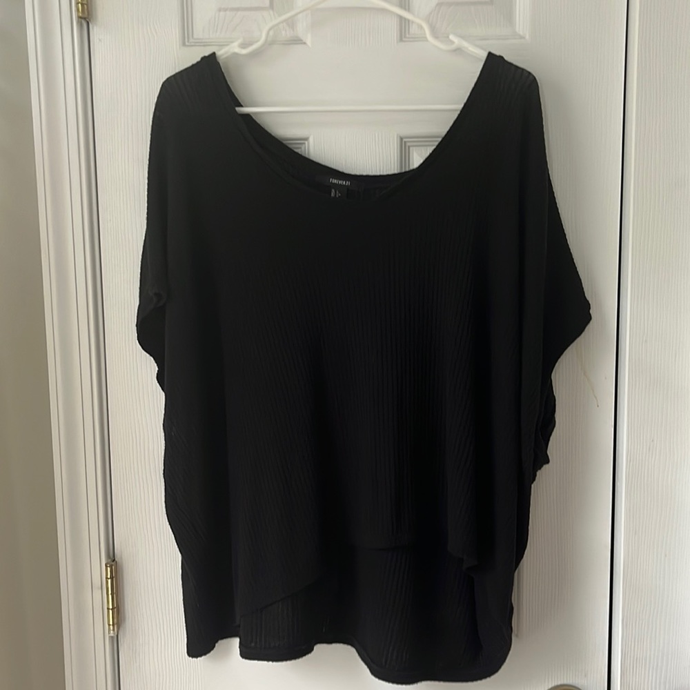 Black loose shirt